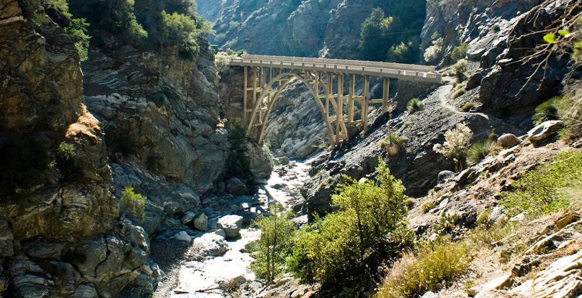 bridge to nowhere hike