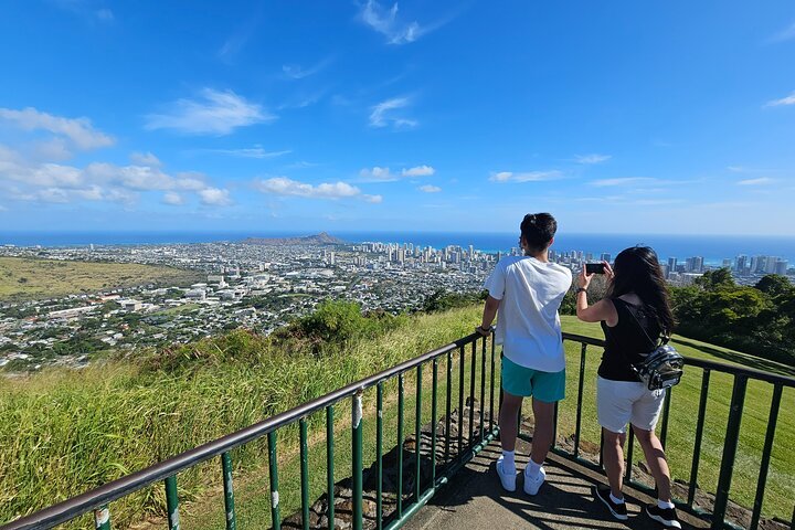 Tantalus Lookout - Puu Ualakaa State Park