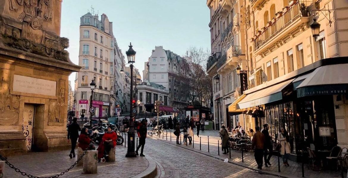 Best Neighborhoods to Stay in Paris